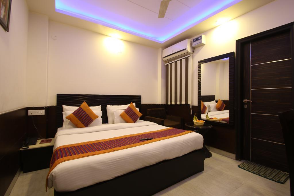 Hotel Hill Palace -Near Karol Bagh Metro Station Dillí Exteriér fotografie