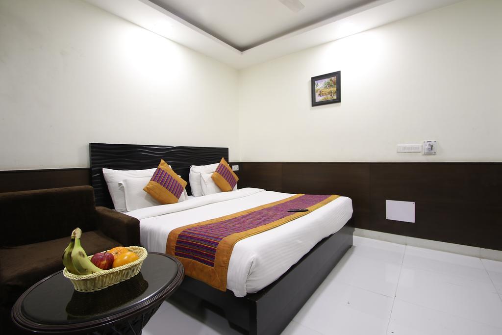 Hotel Hill Palace -Near Karol Bagh Metro Station Dillí Exteriér fotografie