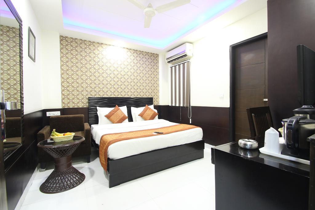 Hotel Hill Palace -Near Karol Bagh Metro Station Dillí Exteriér fotografie