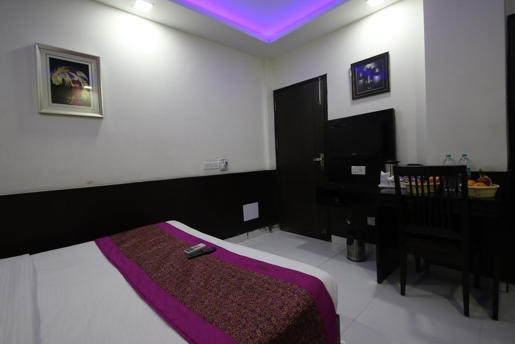 Hotel Hill Palace -Near Karol Bagh Metro Station Dillí Exteriér fotografie