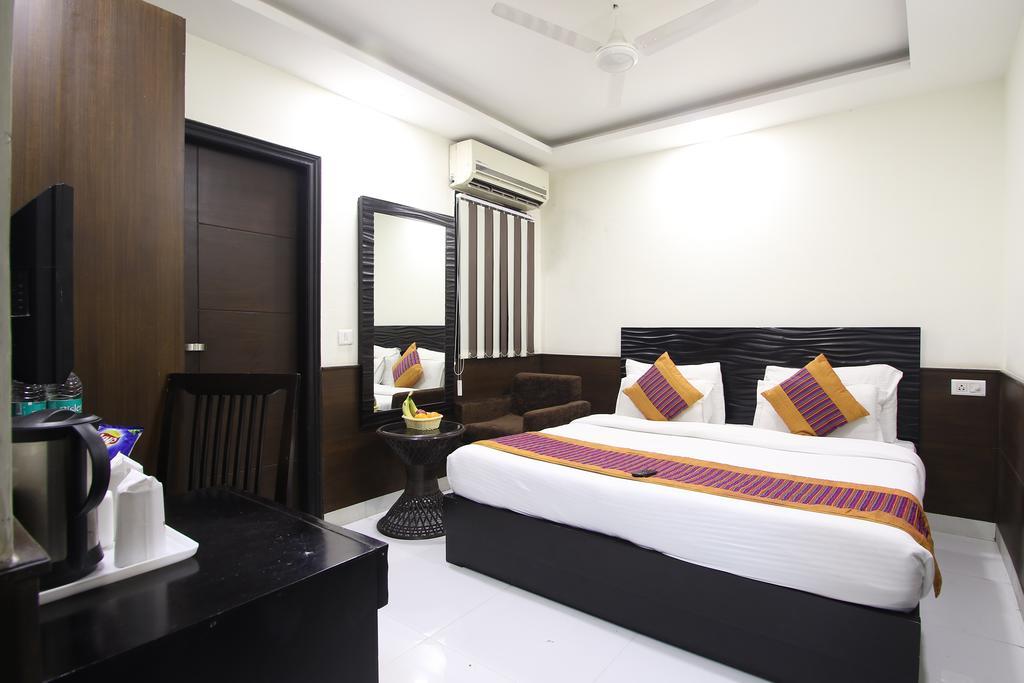 Hotel Hill Palace -Near Karol Bagh Metro Station Dillí Exteriér fotografie