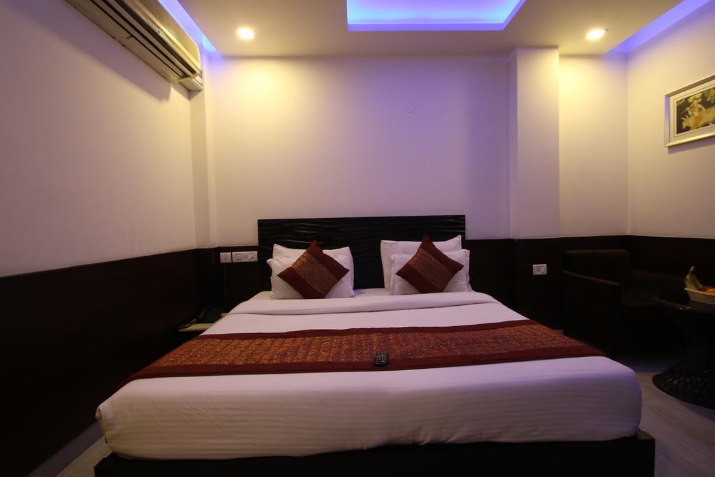 Hotel Hill Palace -Near Karol Bagh Metro Station Dillí Exteriér fotografie