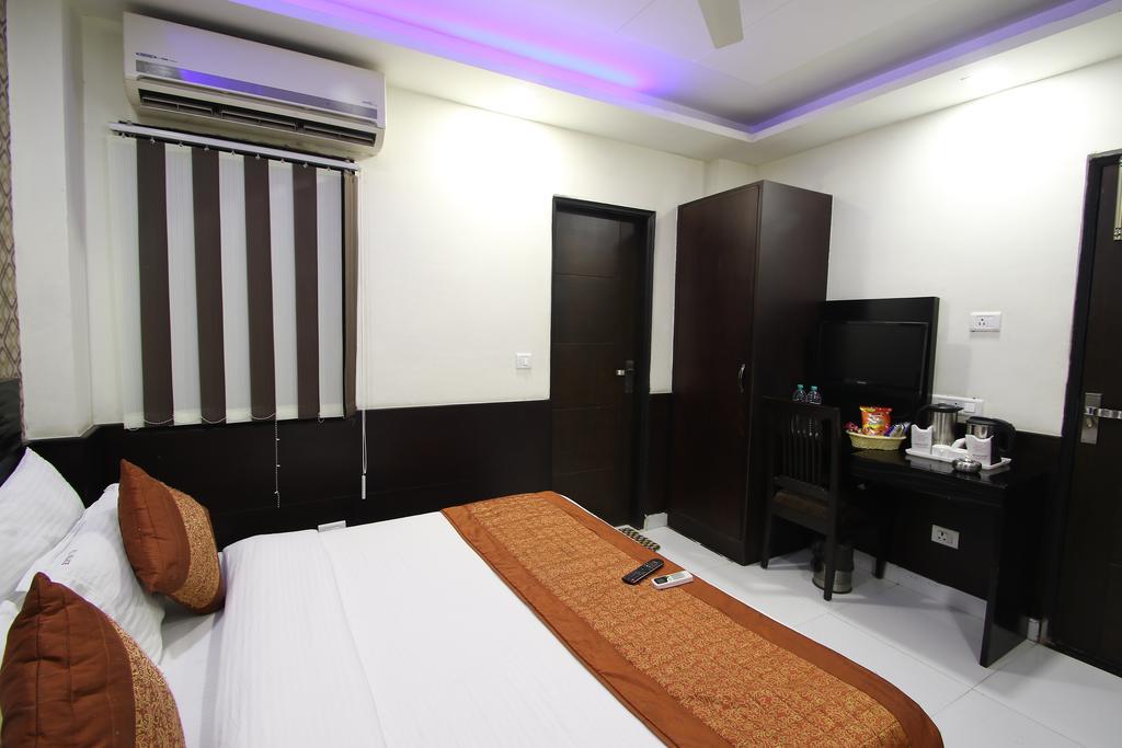 Hotel Hill Palace -Near Karol Bagh Metro Station Dillí Exteriér fotografie