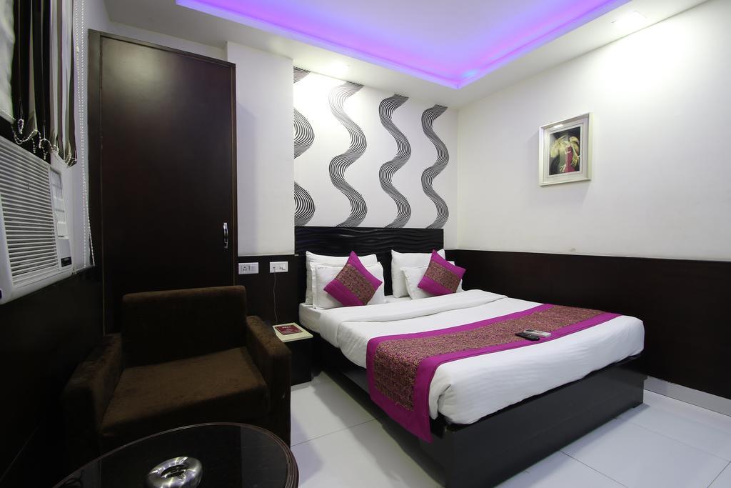 Hotel Hill Palace -Near Karol Bagh Metro Station Dillí Exteriér fotografie