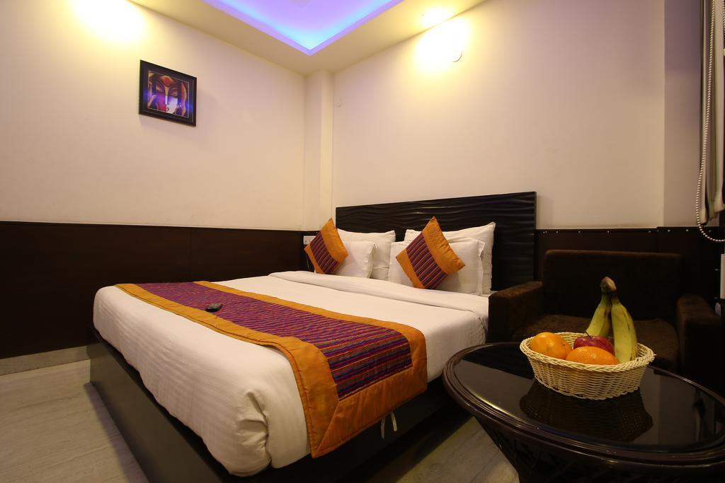 Hotel Hill Palace -Near Karol Bagh Metro Station Dillí Exteriér fotografie